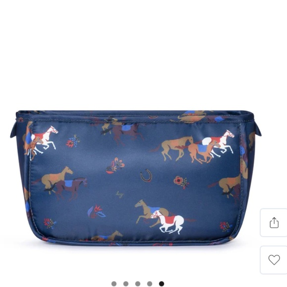 Lug Parasail Cosmetics Toiletries Bag. Horseshoe Navy. NWOT - Picture 4 of 7